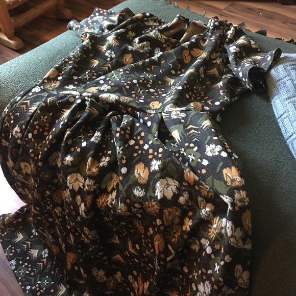 LuLaRoe Dresses & Skirts - Worn once Lularoe Amelia!